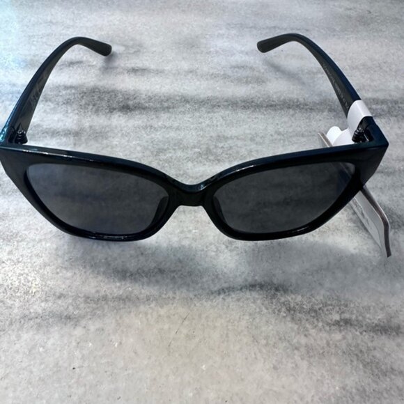 West Loop Black Sunglasses Classic Design - Picture 5 of 5